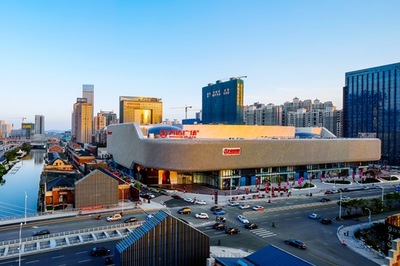 汉街万达广场荣获武汉市“优秀城市建筑”称号 大连万达商业管理集团树立商业综合体力作标杆